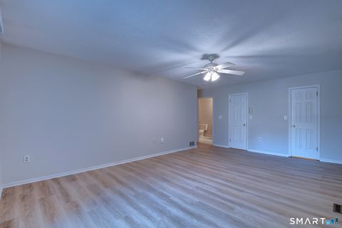 Tiny photo for 4 Stonington Court #4, Avon, CT 06001 (MLS # 24171078)