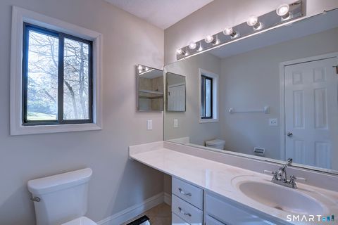 Tiny photo for 4 Stonington Court #4, Avon, CT 06001 (MLS # 24171078)