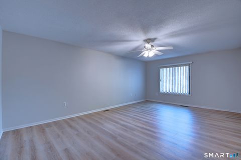 Tiny photo for 4 Stonington Court #4, Avon, CT 06001 (MLS # 24171078)