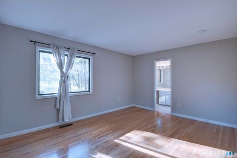Tiny photo for 4 Stonington Court #4, Avon, CT 06001 (MLS # 24171078)
