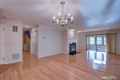 Tiny photo for 4 Stonington Court #4, Avon, CT 06001 (MLS # 24171078)