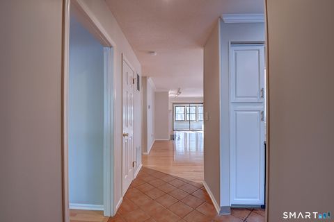 Tiny photo for 4 Stonington Court #4, Avon, CT 06001 (MLS # 24171078)