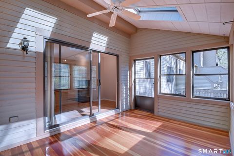Tiny photo for 4 Stonington Court #4, Avon, CT 06001 (MLS # 24171078)