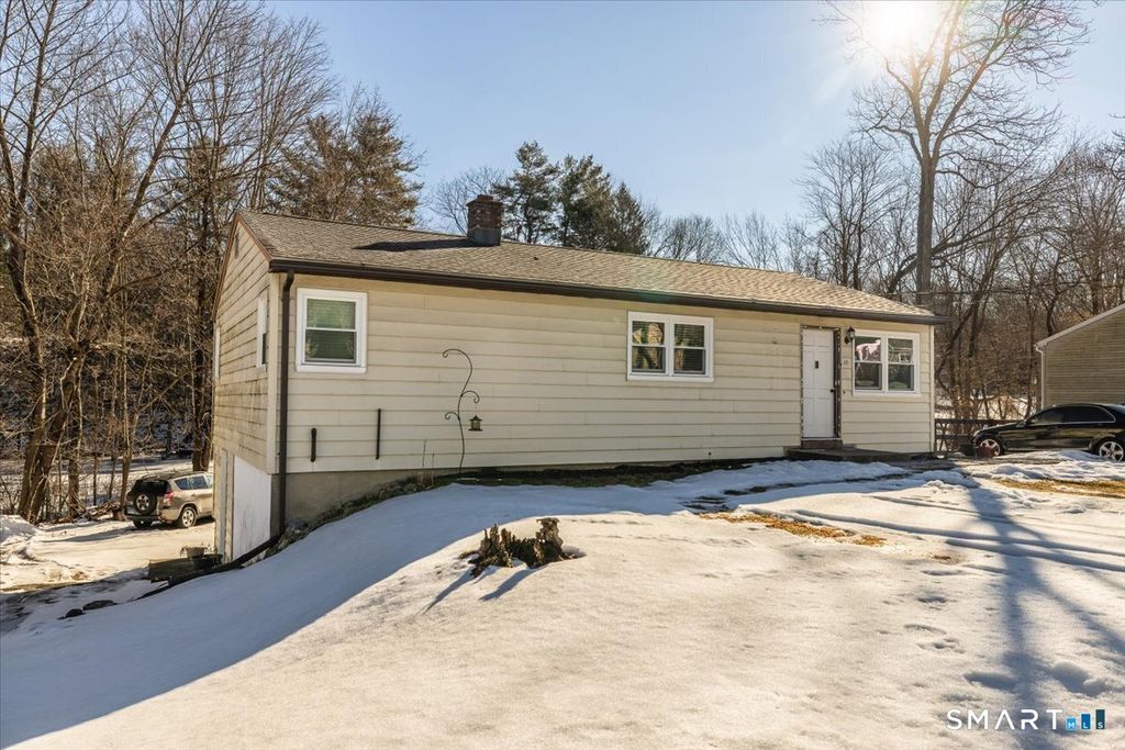 Photo of 171 Union City Road, Naugatuck, CT 06770 (MLS # 24148571)