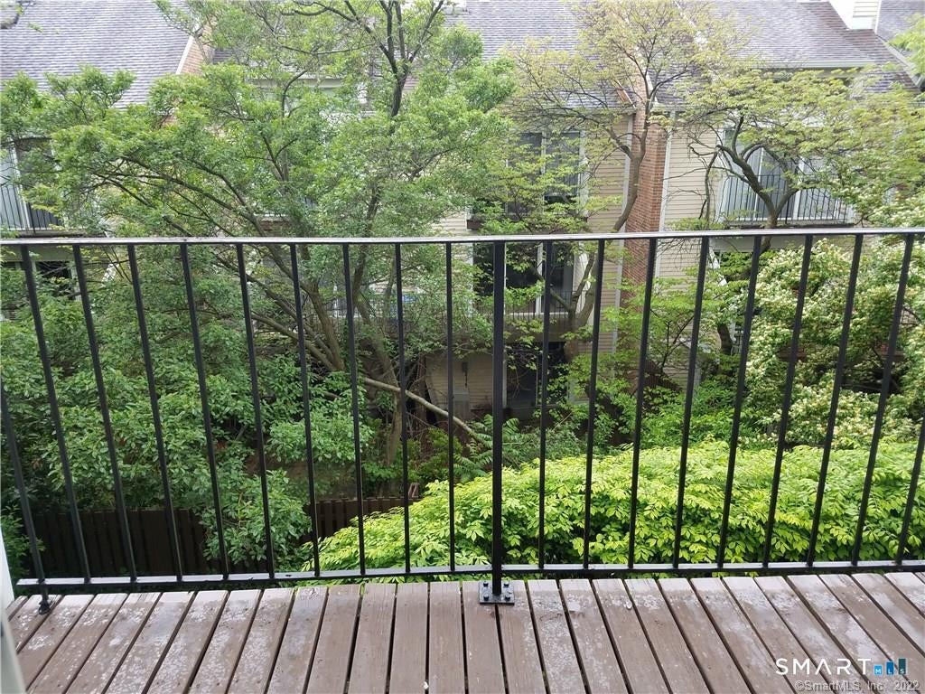 83 Highland Road 83