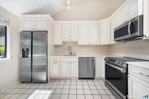 Tiny photo for 2437 Bedford Street #E7, Stamford, CT 06905 (MLS # 24201027)