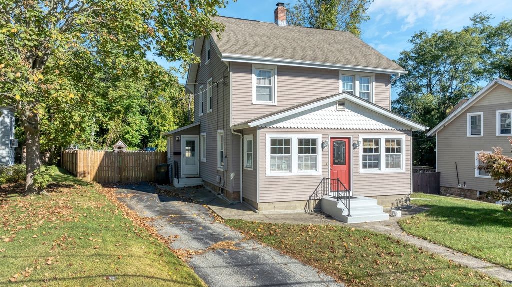 Photo of 47 Phillips Street, New London, CT 06320 (MLS # 24132785)