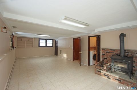 Tiny photo for 29 Middlefield Road, Oxford, CT 06478 (MLS # 24150966)