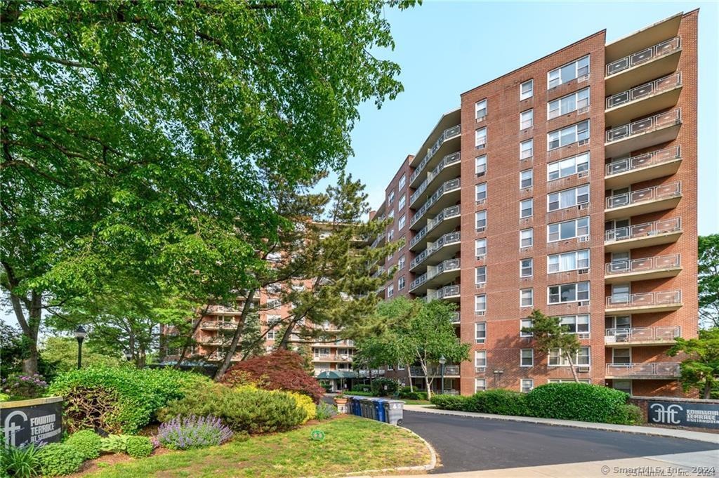 71 Strawberry Hill Avenue Apt 811, Stamford, Connecticut - 1 Bedrooms  
1 Bathrooms  
3 Rooms - 