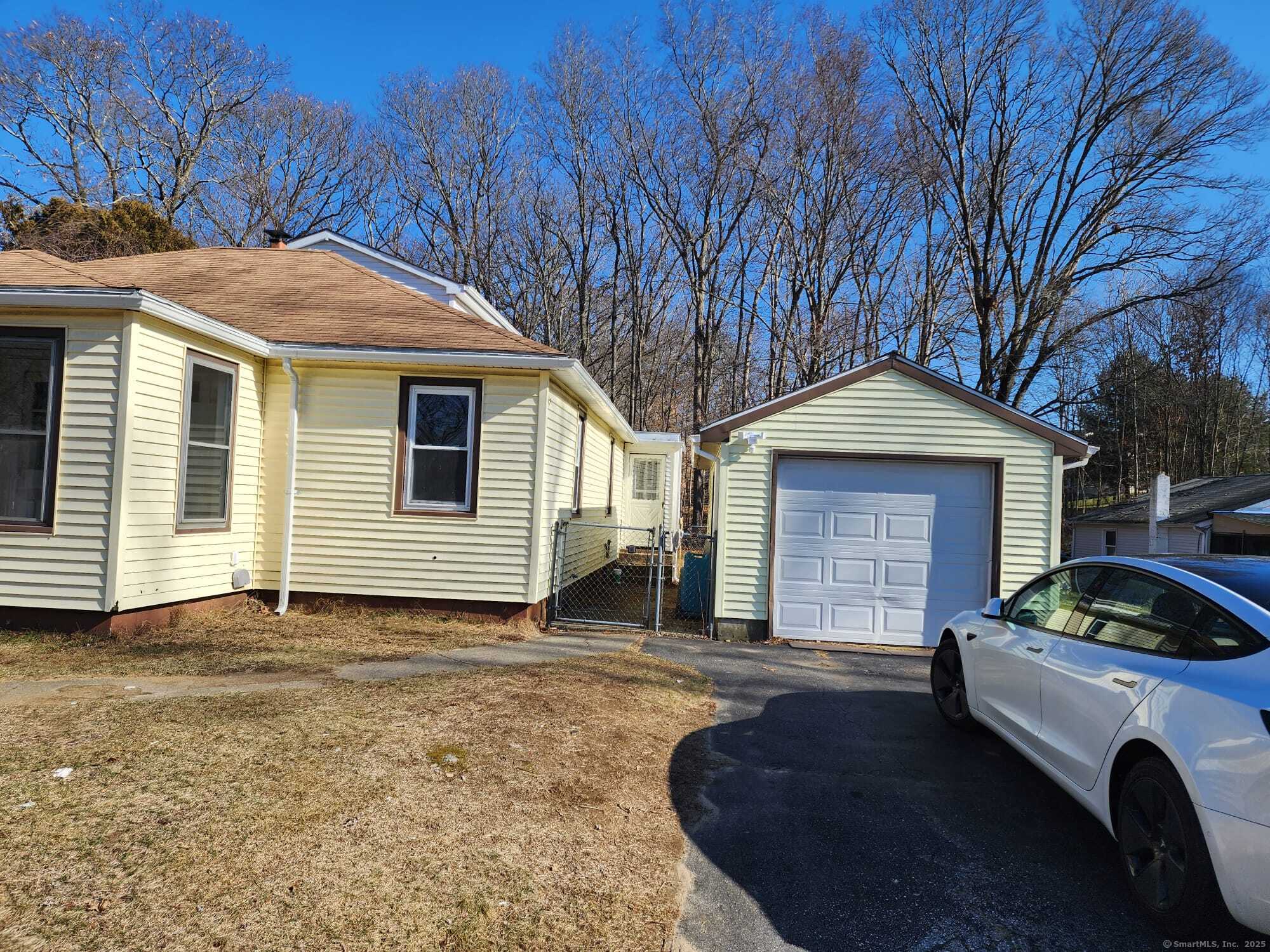 18 East Avenue, Norwich, Connecticut image 3