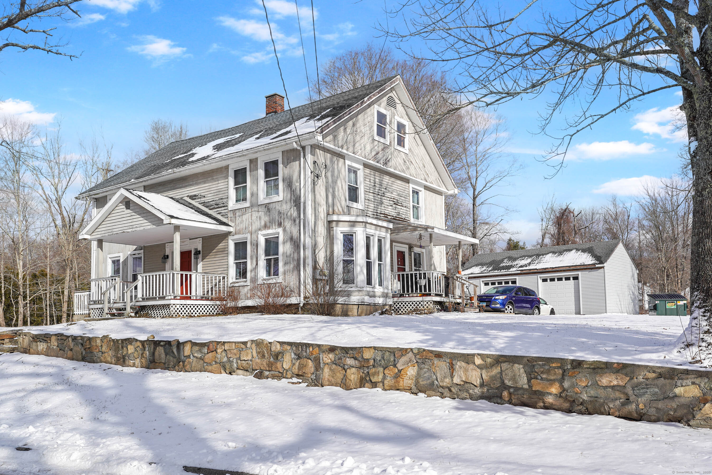 Lester Road, Griswold, Connecticut - 5 Bedrooms  
3 Bathrooms  
9 Rooms - 