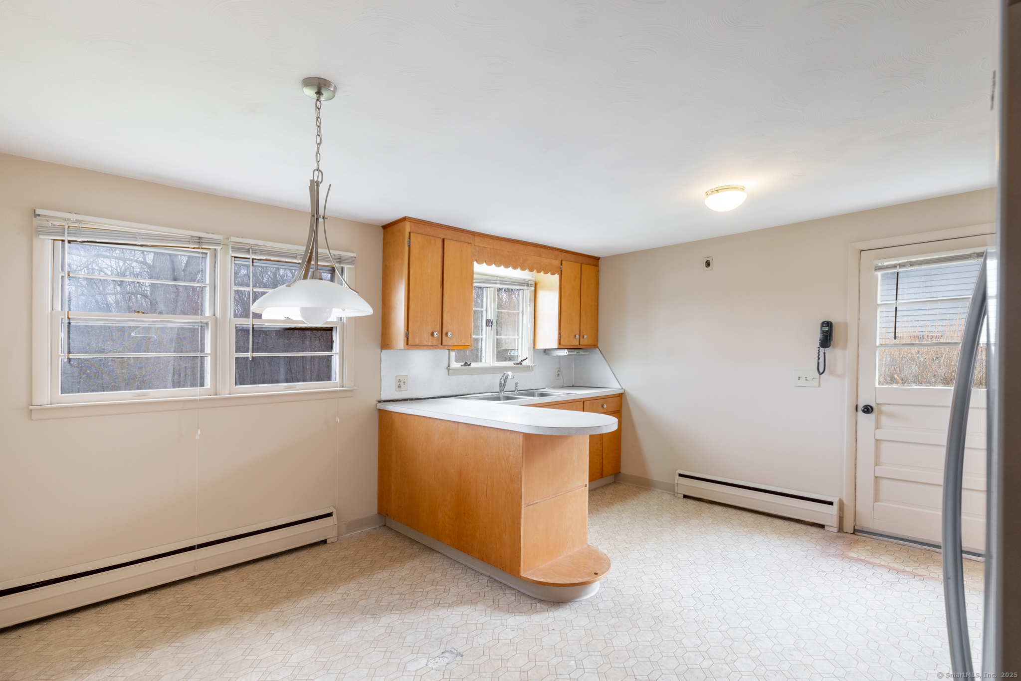 85 Bagley Terrace, Waterbury, Connecticut image 8