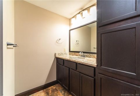 Tiny photo for 10 Summit Street #Apt. 4, East Hampton, CT 06424 (MLS # 24164126)