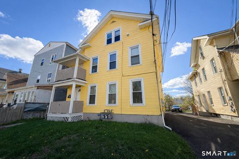 Photo of 96 Franklin Street #2nd Floor, Meriden, CT 06450 (MLS # 24168170)