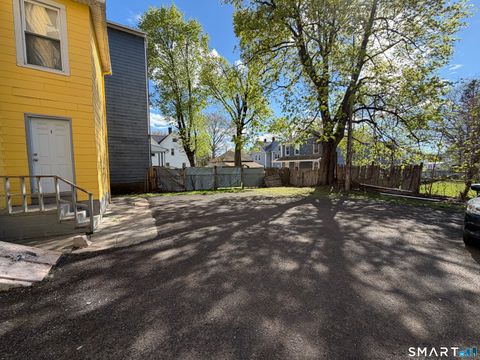 Tiny photo for 96 Franklin Street #2nd Floor, Meriden, CT 06450 (MLS # 24168170)