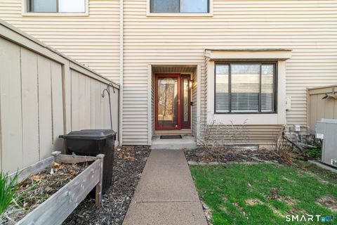 Tiny photo for 132 Farmington Chase Crescent #132, Farmington, CT 06032 (MLS # 24164567)