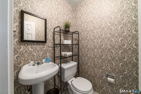 Tiny photo for 132 Farmington Chase Crescent #132, Farmington, CT 06032 (MLS # 24164567)