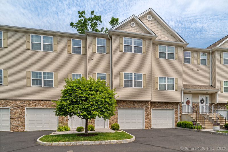 3 Riverview Court 3