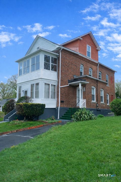 Photo of 33 Hillhurst Avenue, New Britain, CT 06053 (MLS # 24168420)