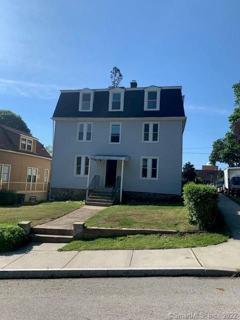 Photo of 1 Farnsworth Street #1, New London, CT 06320 (MLS # 24155324)
