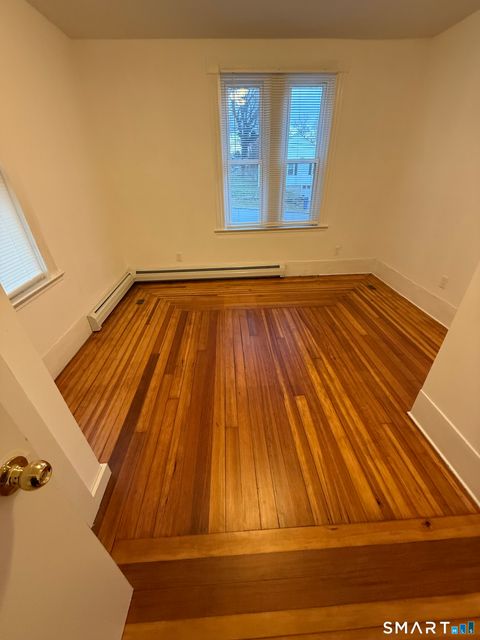 Tiny photo for 1 Farnsworth Street #1, New London, CT 06320 (MLS # 24155324)