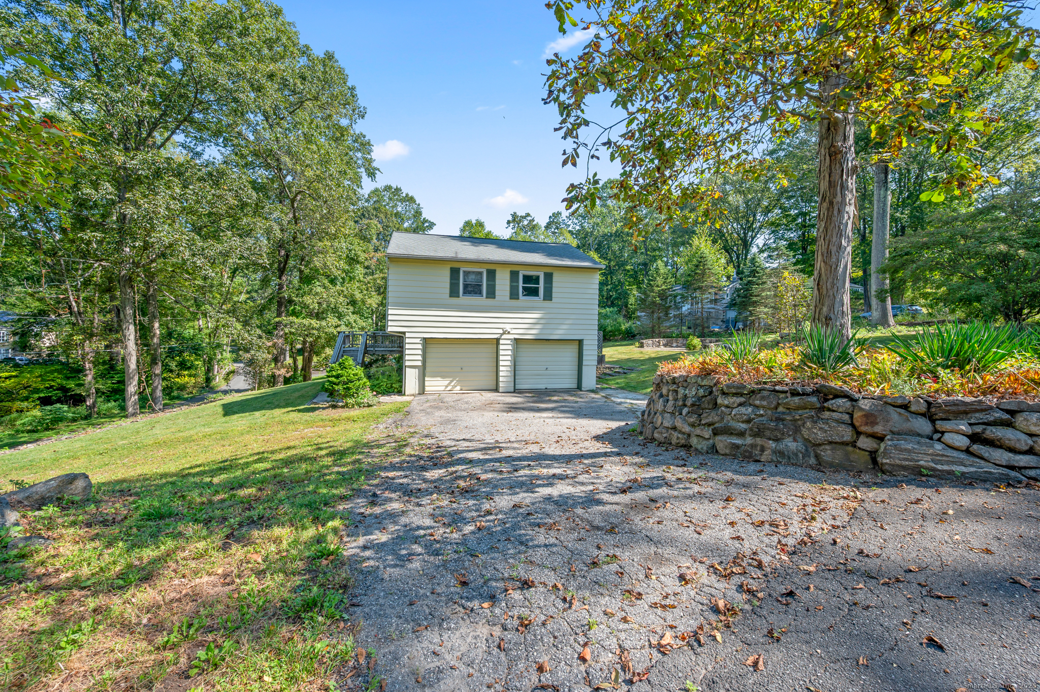 12 Canaan Drive