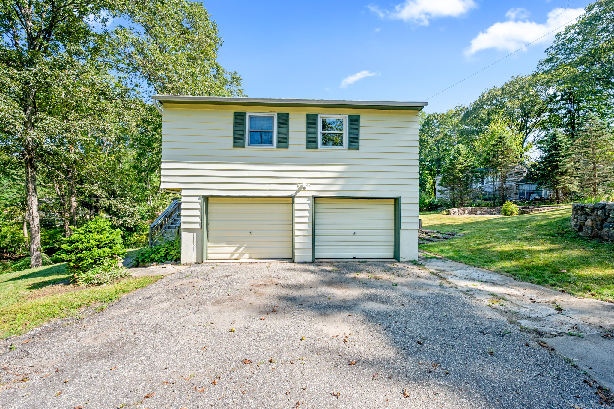 12 Canaan Drive