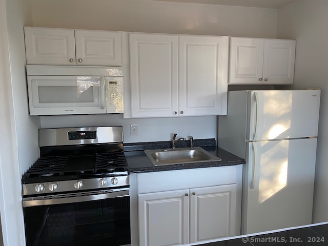 1 Walter Avenue Apt 48, Norwalk, Connecticut - 1 Bedrooms  
1 Bathrooms  
2 Rooms - 