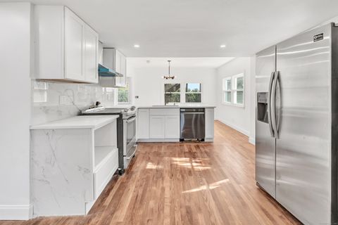 Tiny photo for 14 Fairview Avenue #B, Norwalk, CT 06450 (MLS # 24135970)