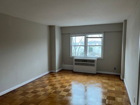 Tiny photo for 80 Cartright Street #5F, Bridgeport, CT 06604 (MLS # 24143698)