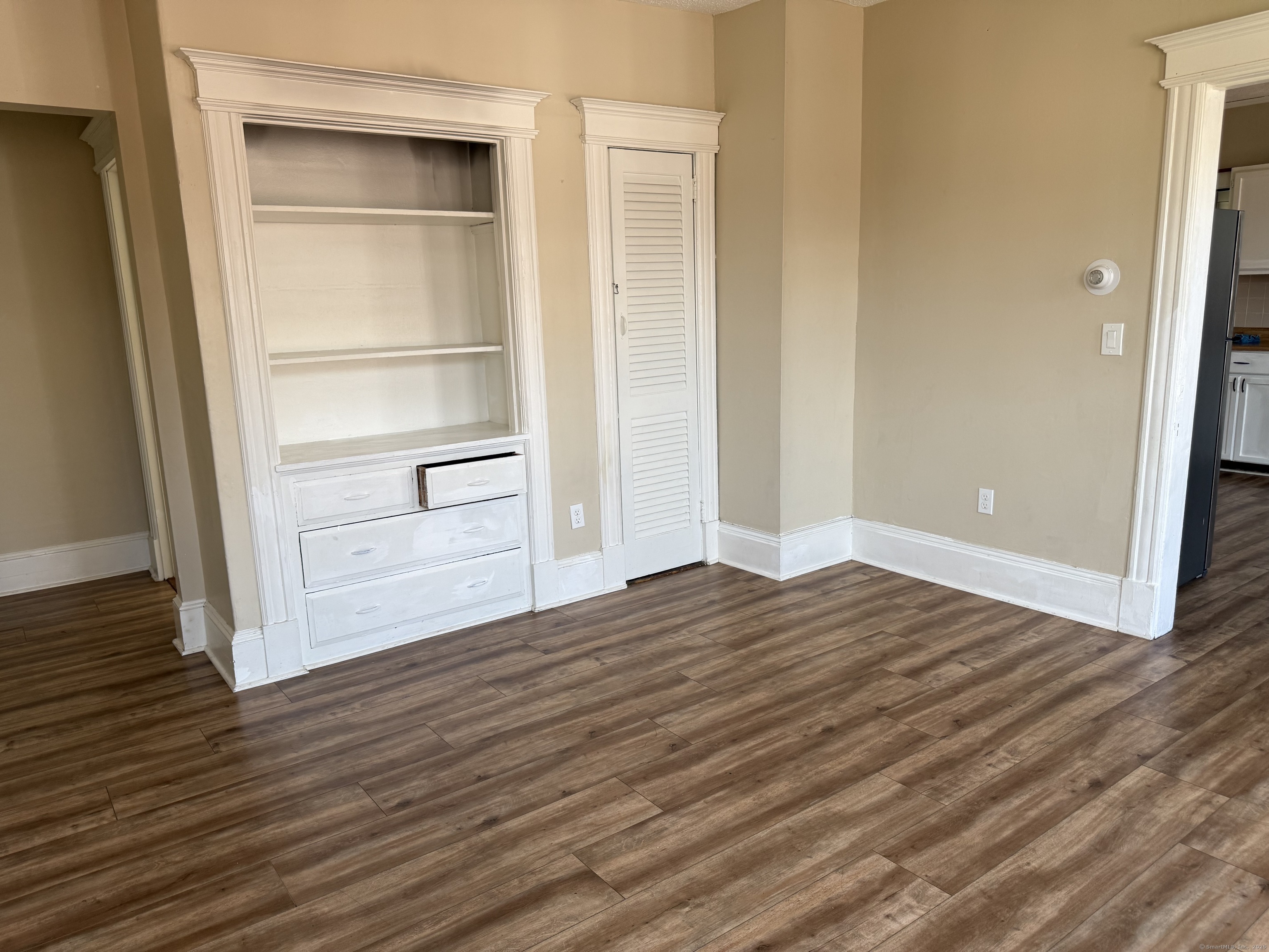 Hartford, Connecticut 06106, United States, 3 Bedrooms Bedrooms, ,1 BathroomBathrooms,Residential,Active,191522