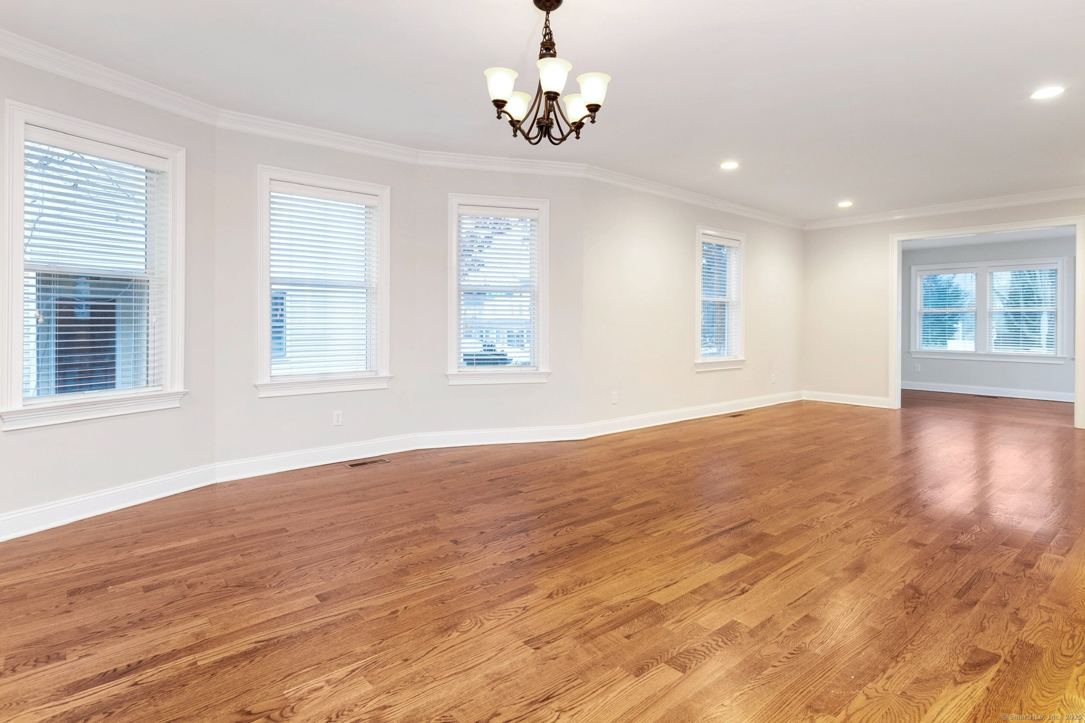 Stamford, Connecticut 06907, United States, 6 Bedrooms Bedrooms, ,6 BathroomsBathrooms,Residential,Active,199146