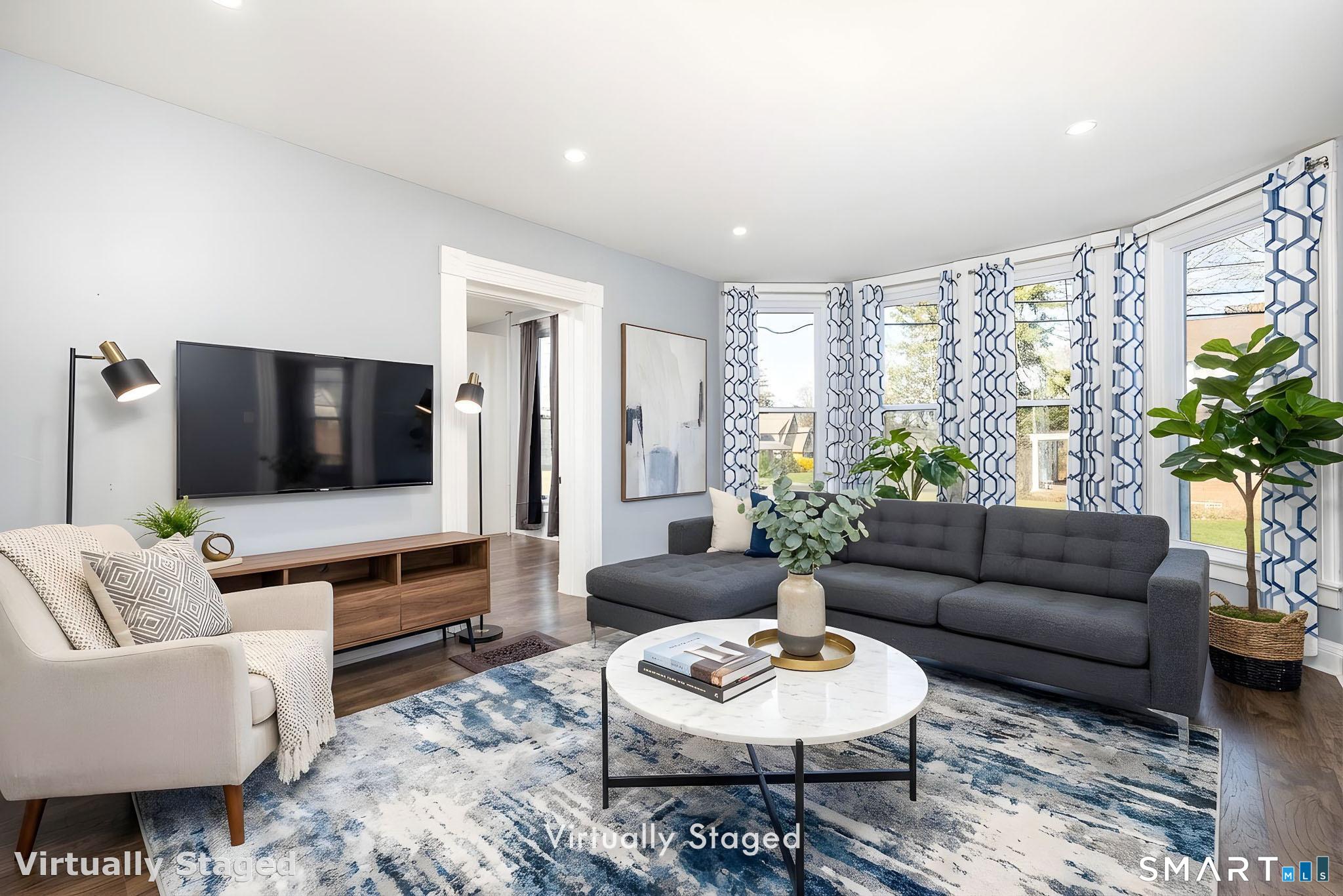 472 East Main Street