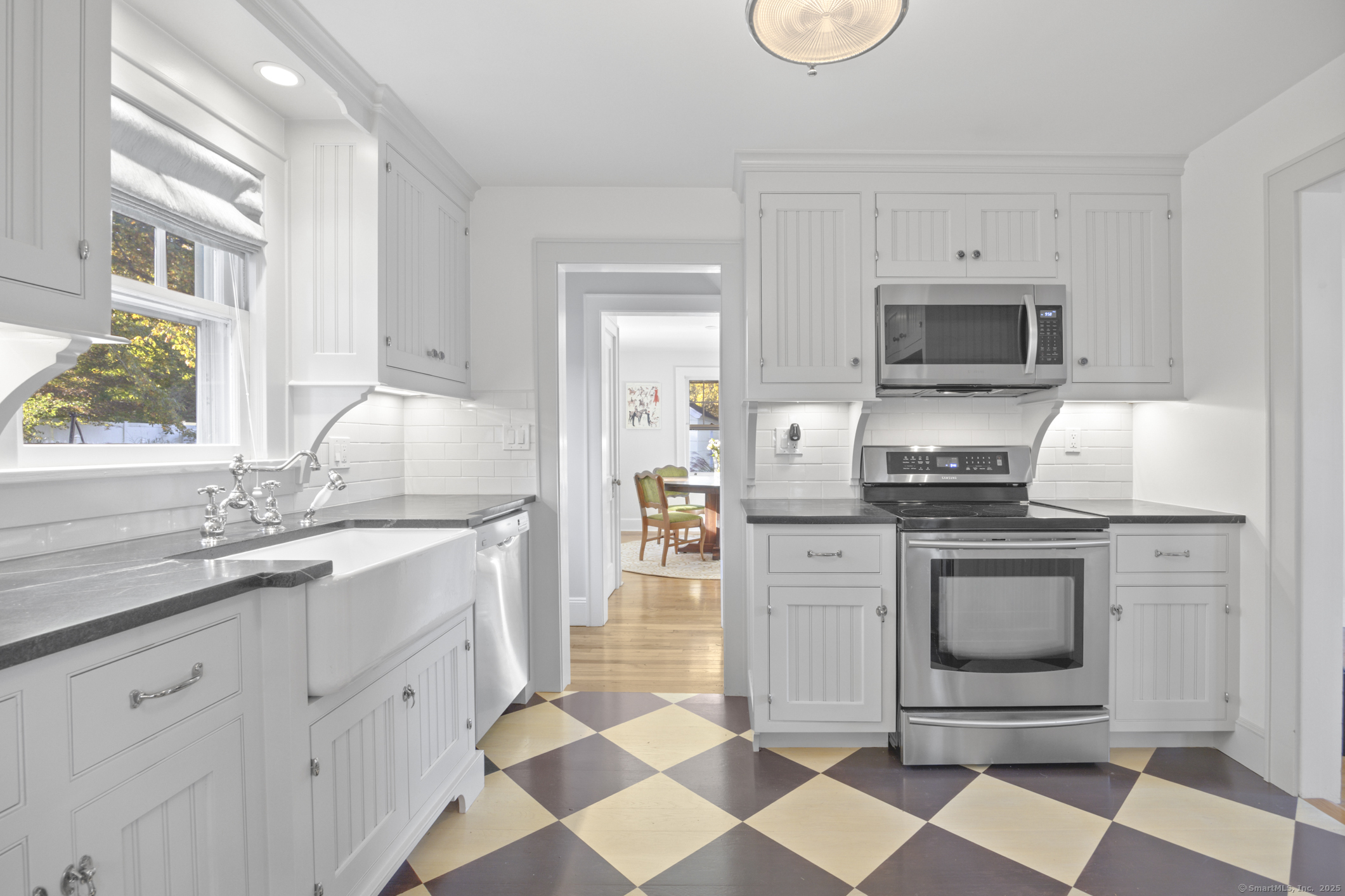 Ridgefield, Connecticut 06877, United States, 2 Bedrooms Bedrooms, ,2 BathroomsBathrooms,Residential,Coming Soon,238641