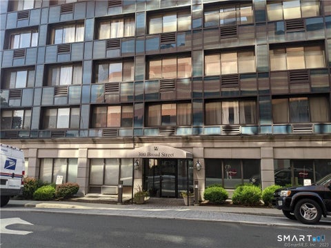 Condo For Rent - 300 Broad Street #303<br/> Stamford, CT 06901