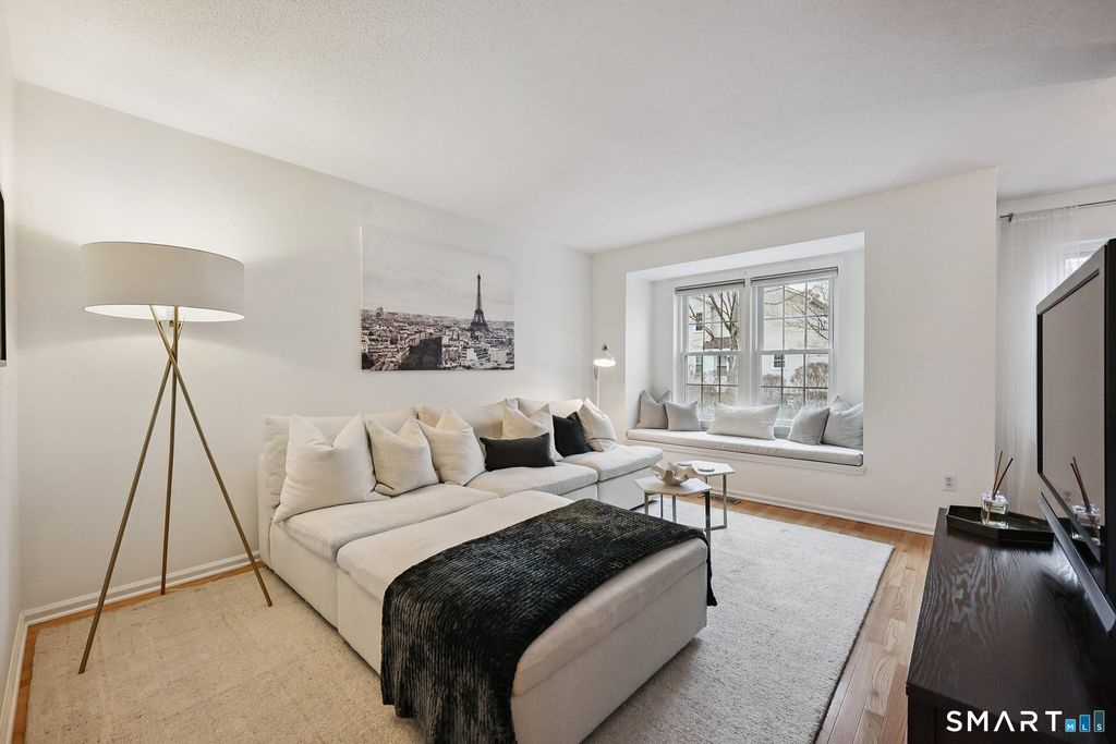 Photo of 380 Hitchcock Road #198, Waterbury, CT 06705 (MLS # 24157336)