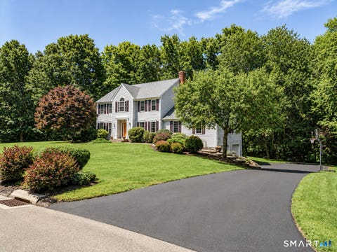 Photo of 5 Stone Gate Drive, Newtown, CT 06482 (MLS # 24197479)