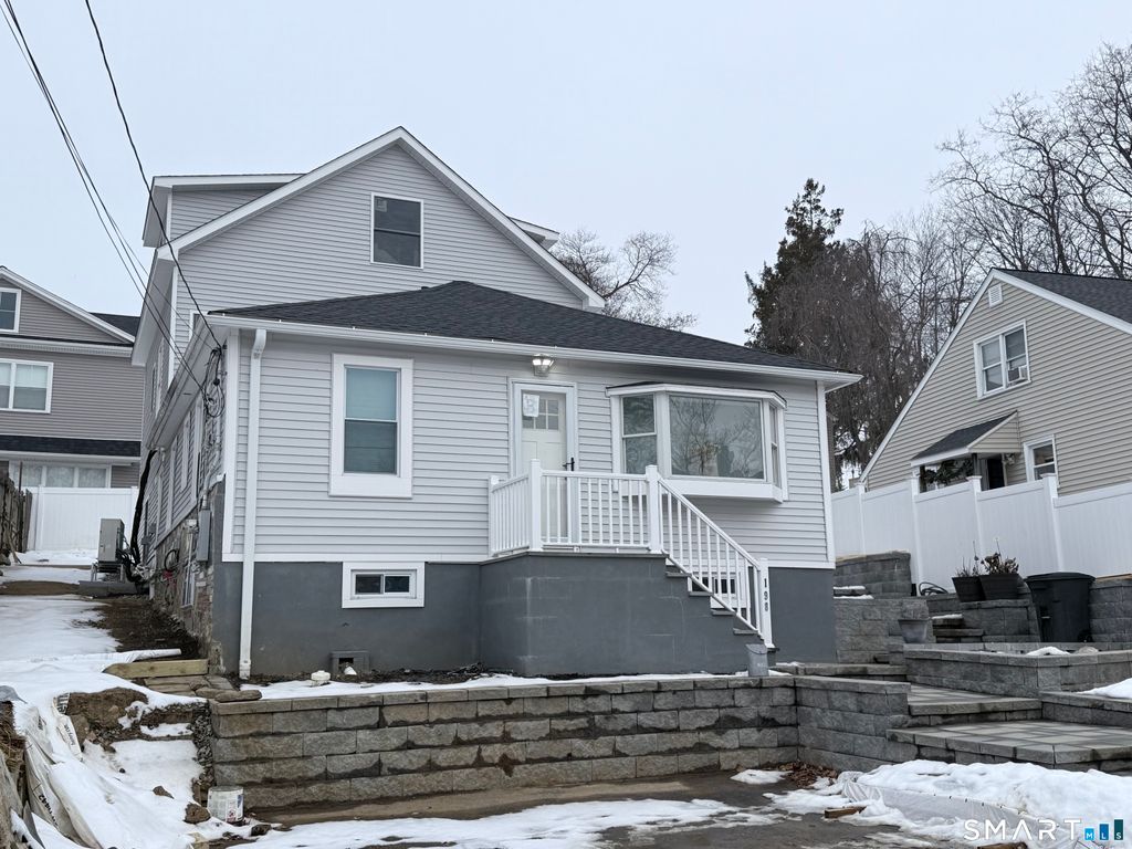 Photo of 198 Castle Avenue, Fairfield, CT 06825 (MLS # 24146251)