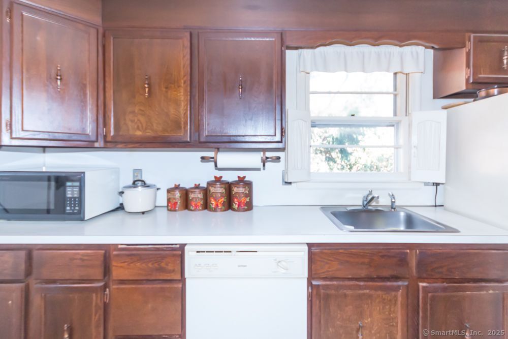 271 Perkins Street, Bristol, Connecticut image 3