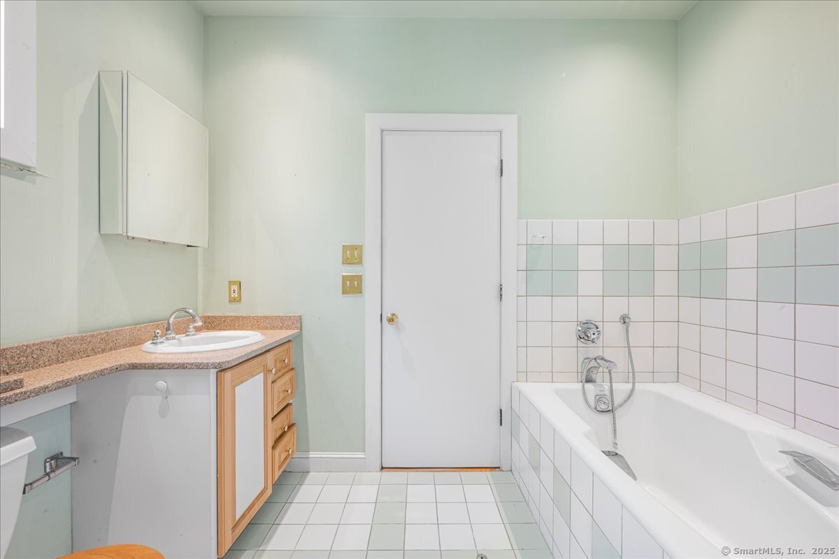 86 Lynn Road, Essex, Connecticut image 22