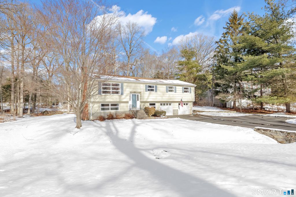 Photo of 71 Laurel Wood Drive, Shelton, CT 06484 (MLS # 24149806)