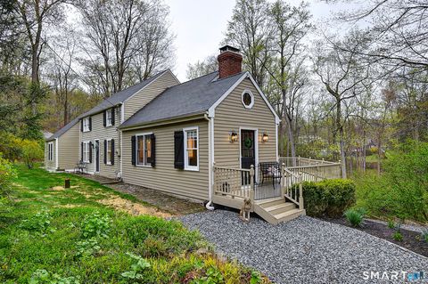 Photo of 27 Chestnut Hill Road, Newtown, CT 06482 (MLS # 24167944)