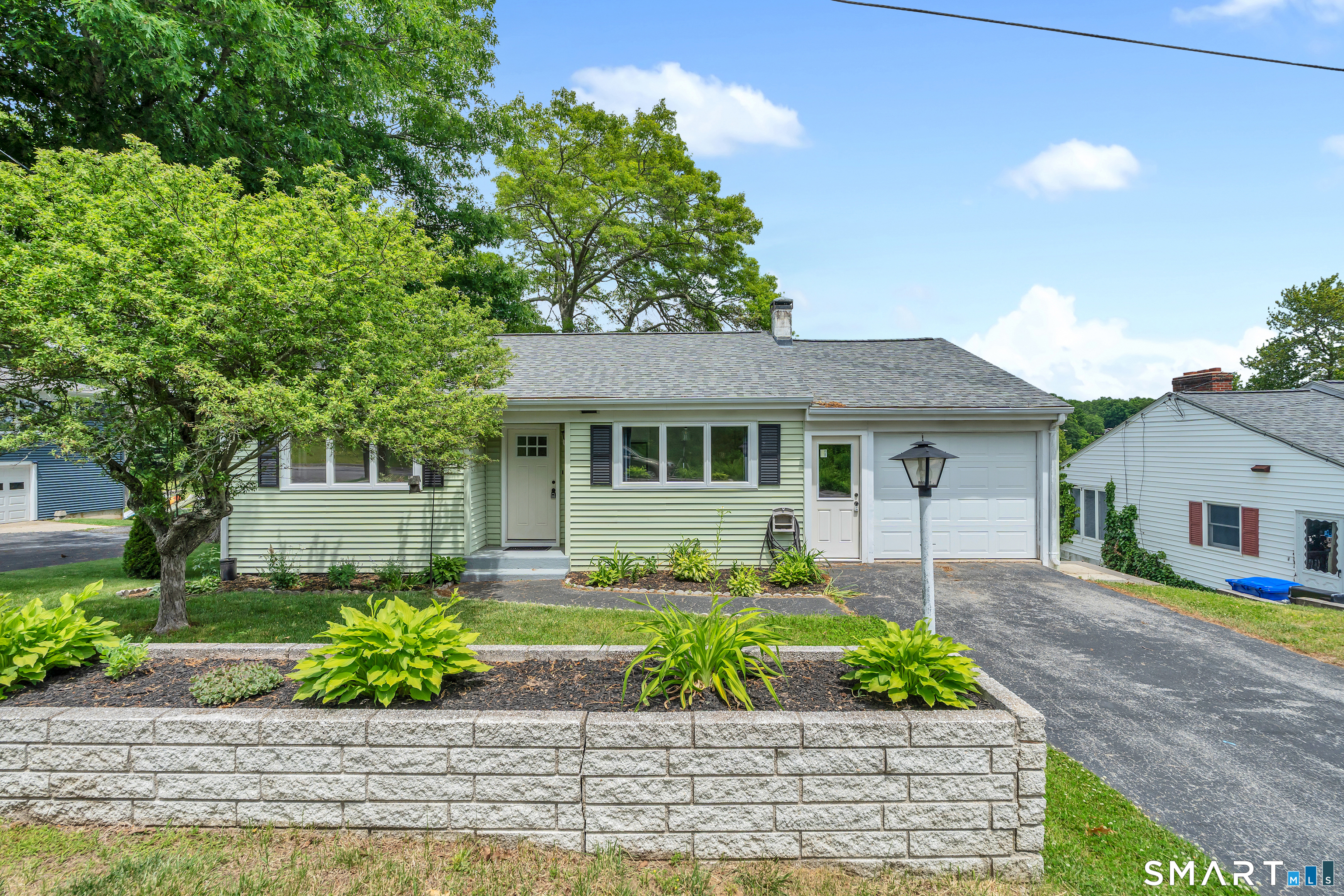 8 Cove View Drive