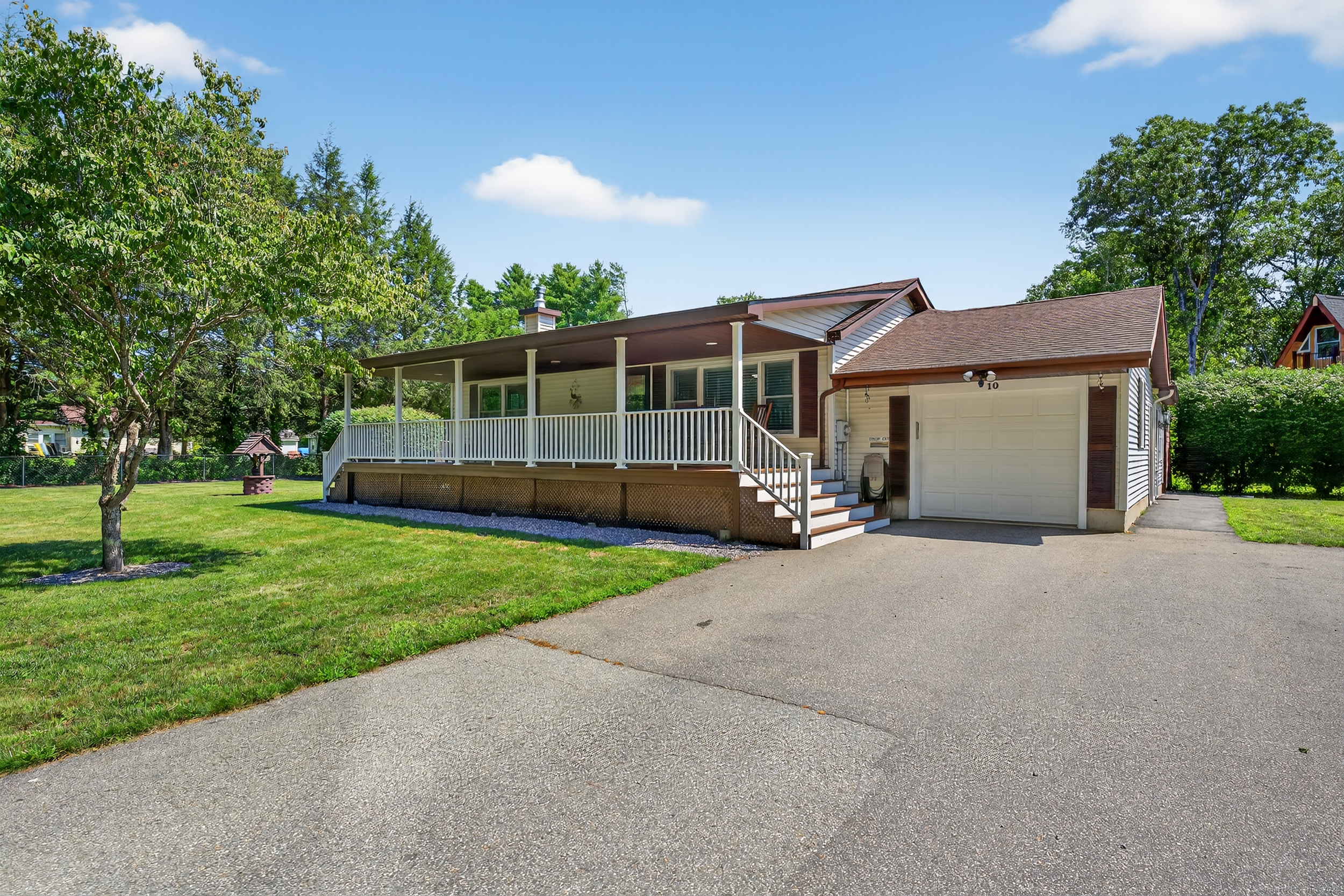 10 Margaretta Avenue