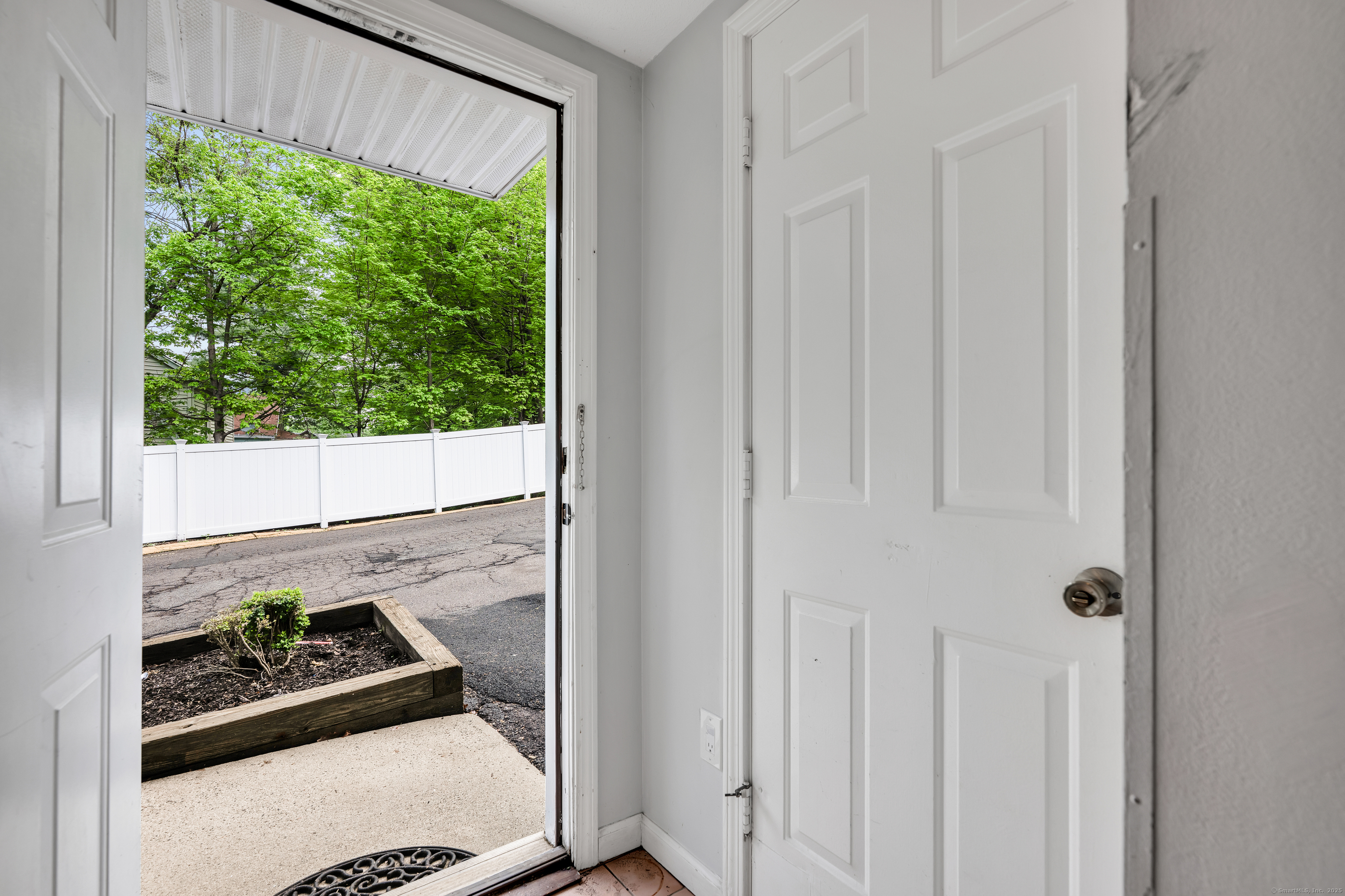 718 Broad Street #7B, Meriden, Connecticut image 3