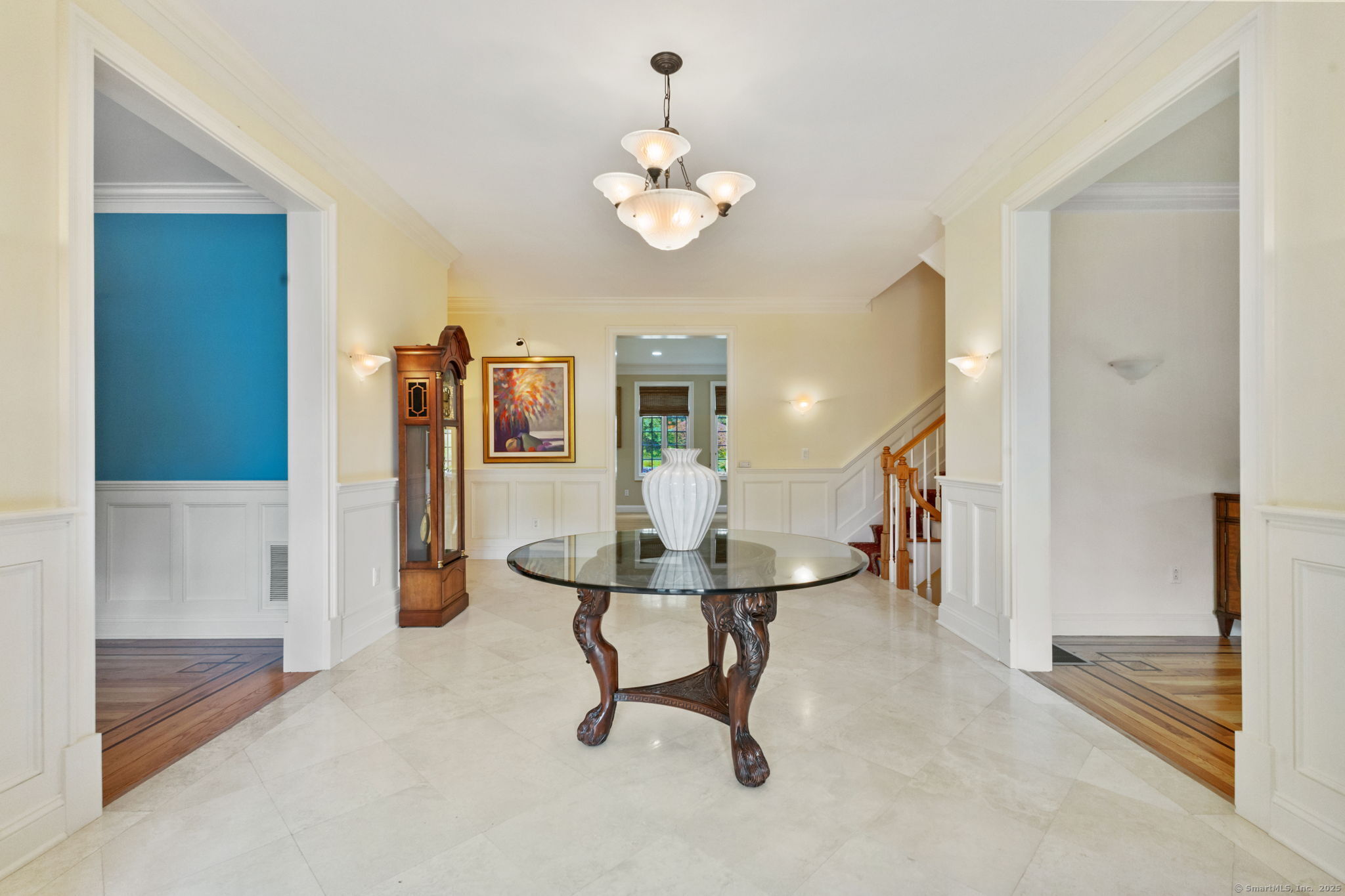 2 Longwood Drive