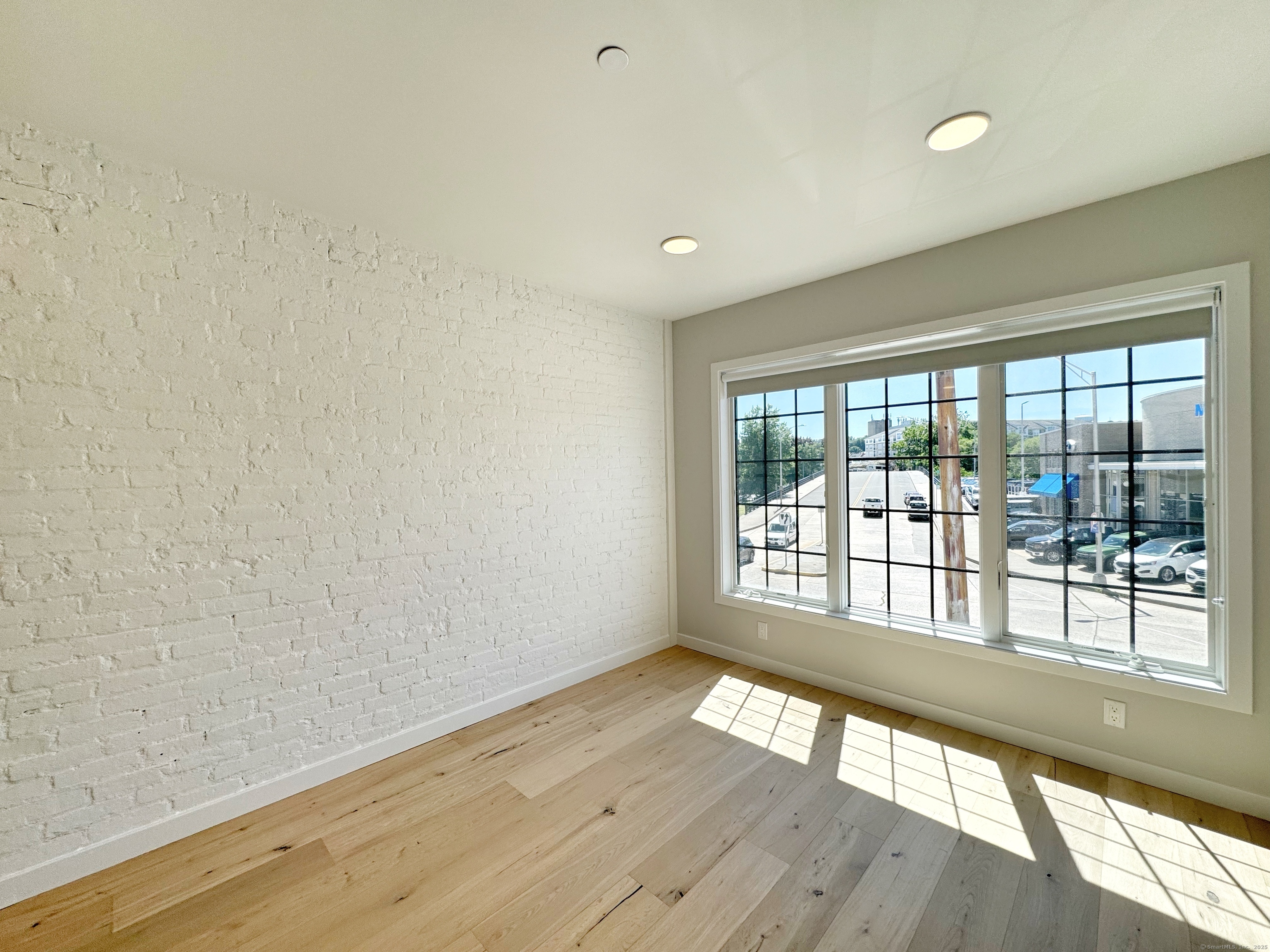 Main Street 206, Norwalk, Connecticut - 1 Bathrooms  
2 Rooms - 