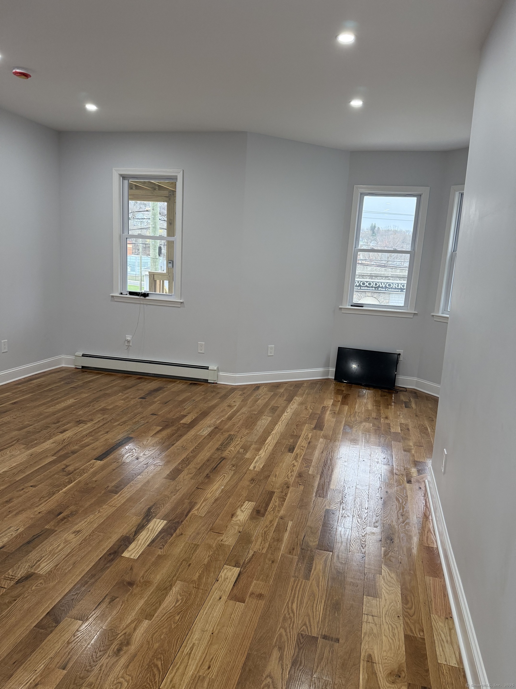 975 North Main Street