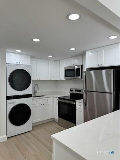 Photo of 38b putnam Green #D, Greenwich, CT 06830 (MLS # 24189969)