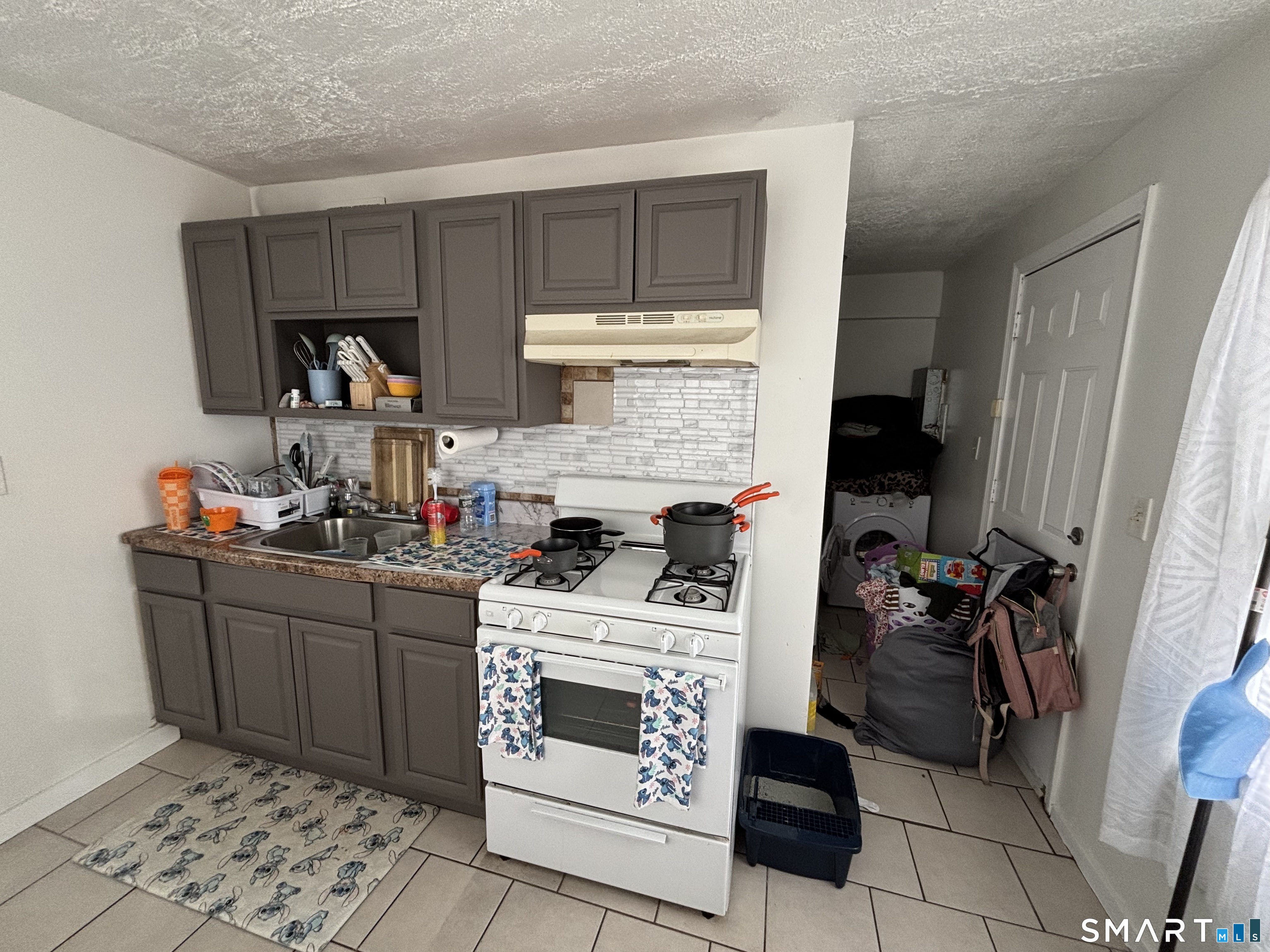 13 Valley Place North